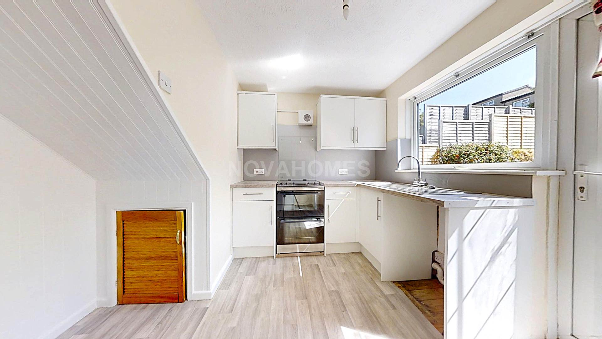 Neal Close, Plympton, PL7 1YY, Image 6