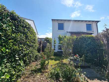 Neal Close, Plympton, PL7 1YY