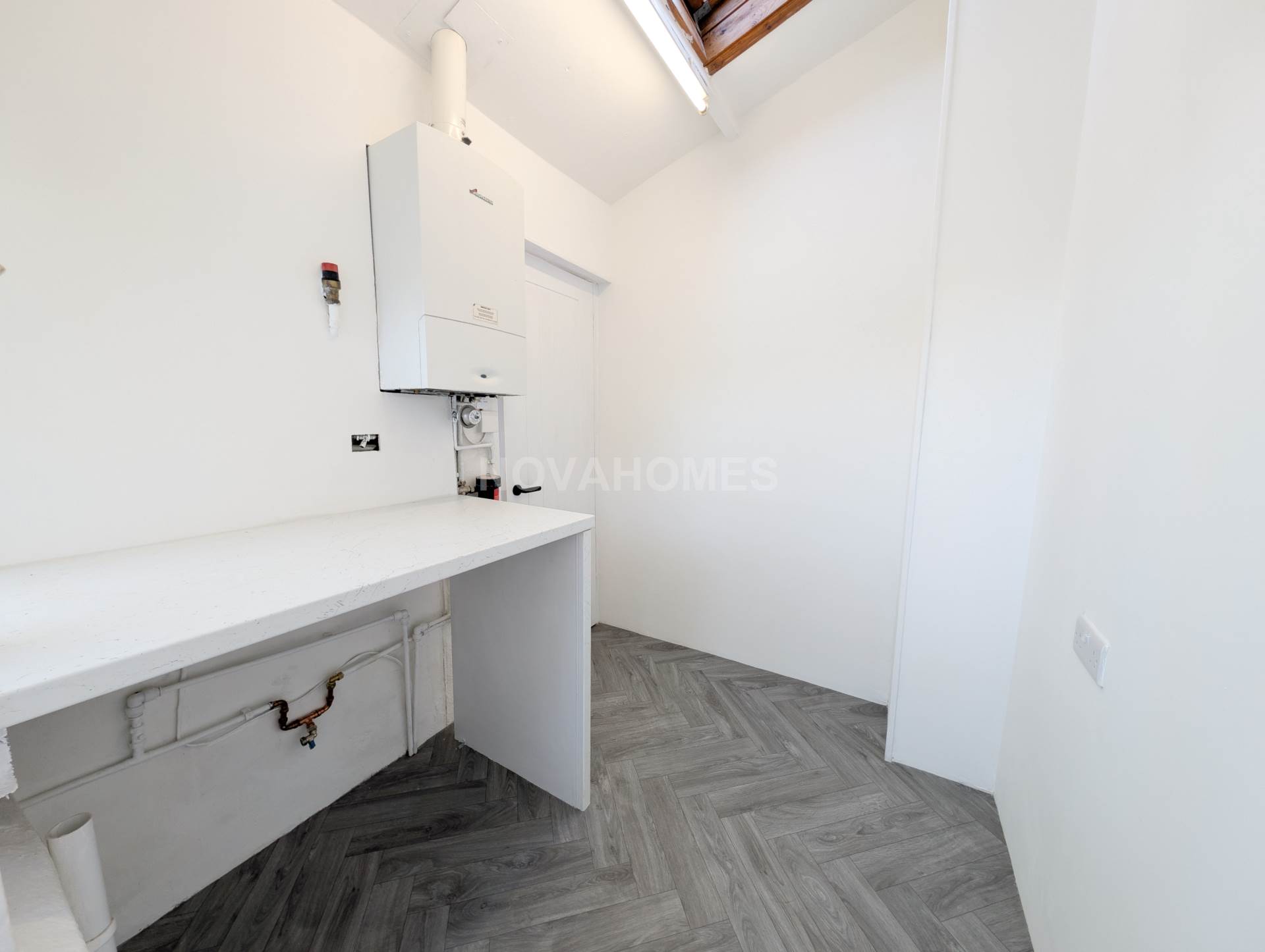 Glenmore Avenue, Plymouth, PL2 1HY, Image 8