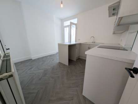 Glenmore Avenue, Plymouth, PL2 1HY, Image 3