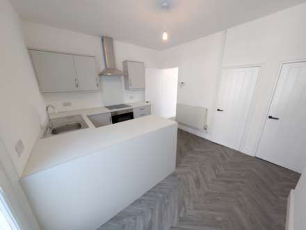 Glenmore Avenue, Plymouth, PL2 1HY, Image 6