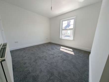Glenmore Avenue, Plymouth, PL2 1HY, Image 9