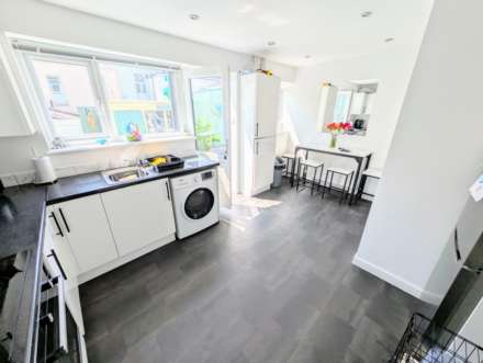 Embankment Road, Plymouth, PL4 9JG, Image 4