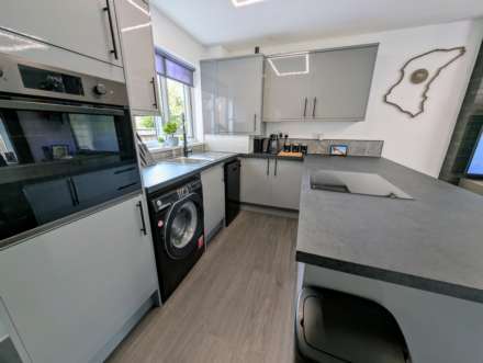 Warwick Orchard Close, Plymouth, PL5 3NZ, Image 3