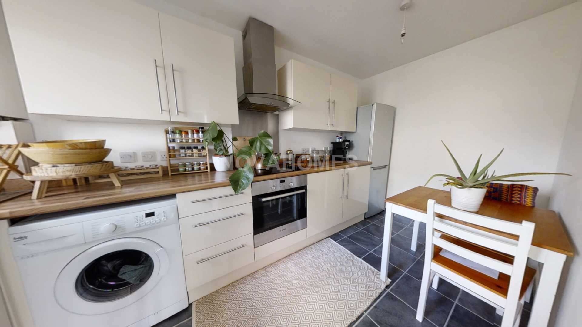 Tregenna Close, PL7, Image 2