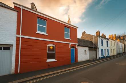 3 Bedroom Terrace, Admiralty Street, Plymouth, PL1 3RY