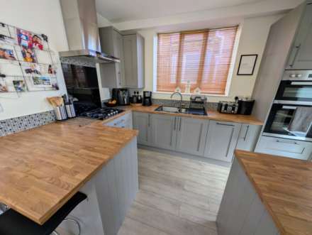 Lester Close, Higher Compton, PL3 6PX, Image 9