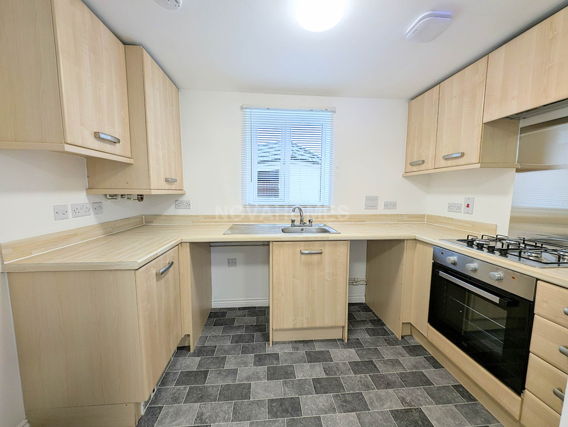 Fleetwood Gardens, Plymouth, PL6 6FB, Image 3