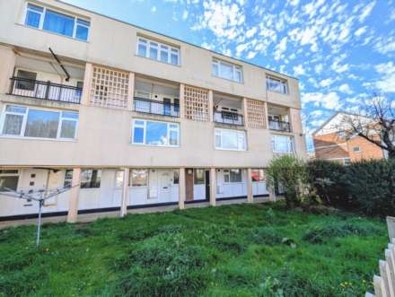 Vaagso Close, Plymouth, PL1 4DD