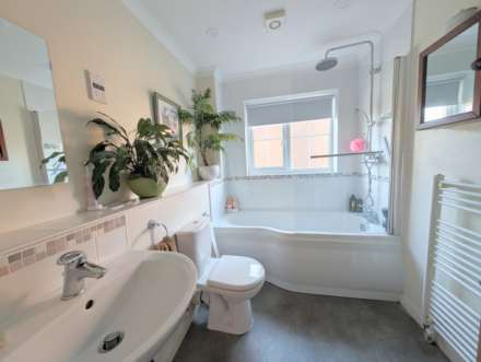 Frensham Gardens, Glenholt, PL6 7JU, Image 10