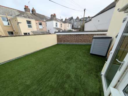 Winston Avenue, Mutley, PL4 6AZ, Image 16