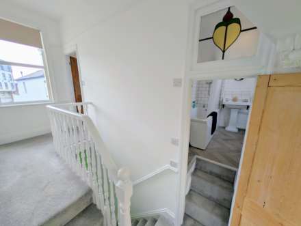 Winston Avenue, Mutley, PL4 6AZ, Image 21