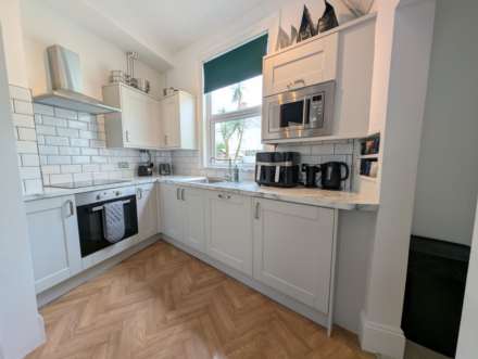 Winston Avenue, Mutley, PL4 6AZ, Image 5