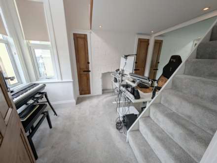 Winston Avenue, Mutley, PL4 6AZ, Image 8