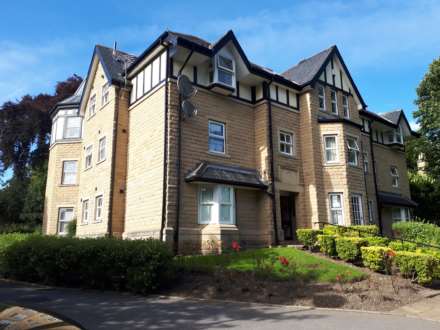 2 Bedroom Apartment, Greystones Court, Roundhay