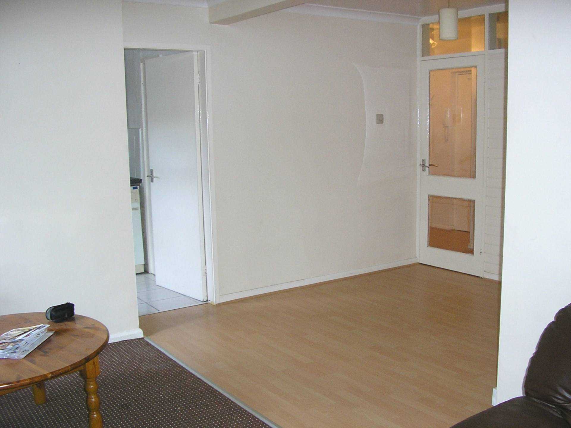 Robinwood Court, Roundhay, Image 4