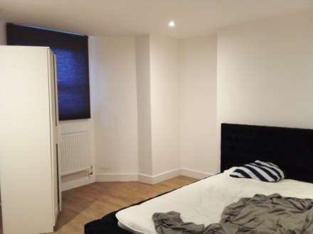 Meanwood Road, Meanwood, Image 4