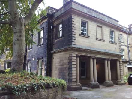 FT 7  Gledhaw Wood Close, Leeds
