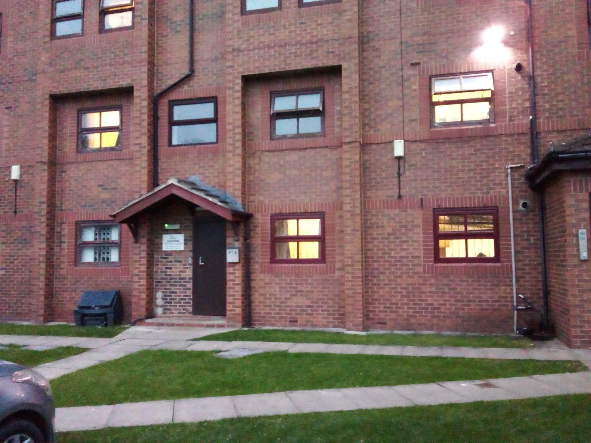 Ft  32  Belle Vue Road, Hyde Park, Image 1