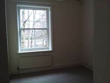 Flat 8 Gledhow Wood Close Leeds LS8, Image 9