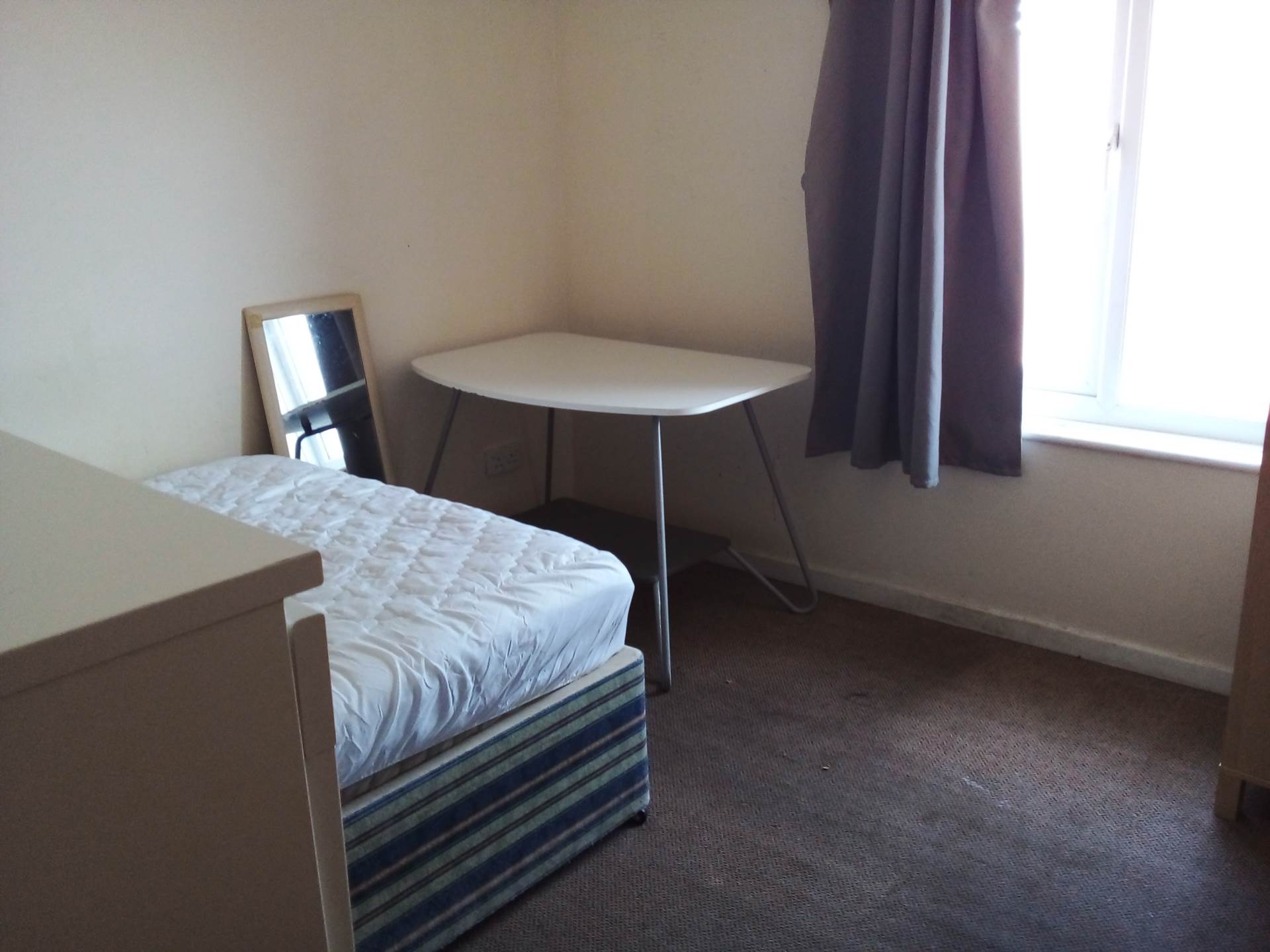 Eltham Gardens, Woodhouse, Image 5