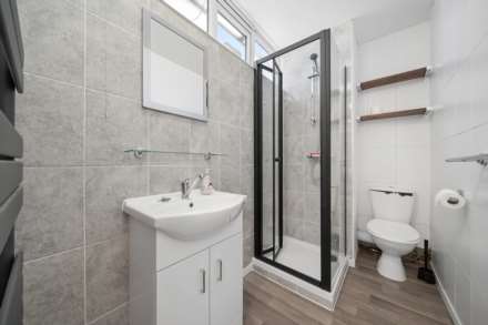 Hillcrest, Sunray Avenue, SE24, Image 2