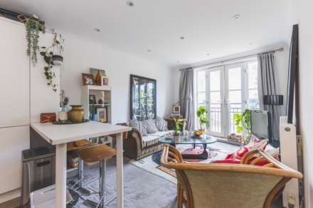 Blackburn Court, Bascombe Street, Brixton, Image 7