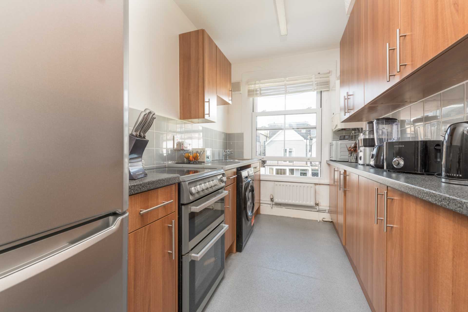 Sunnyhill Rd, Streatham, SW16, Image 2