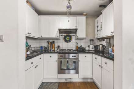 Farnley Road,  SE25 6PA