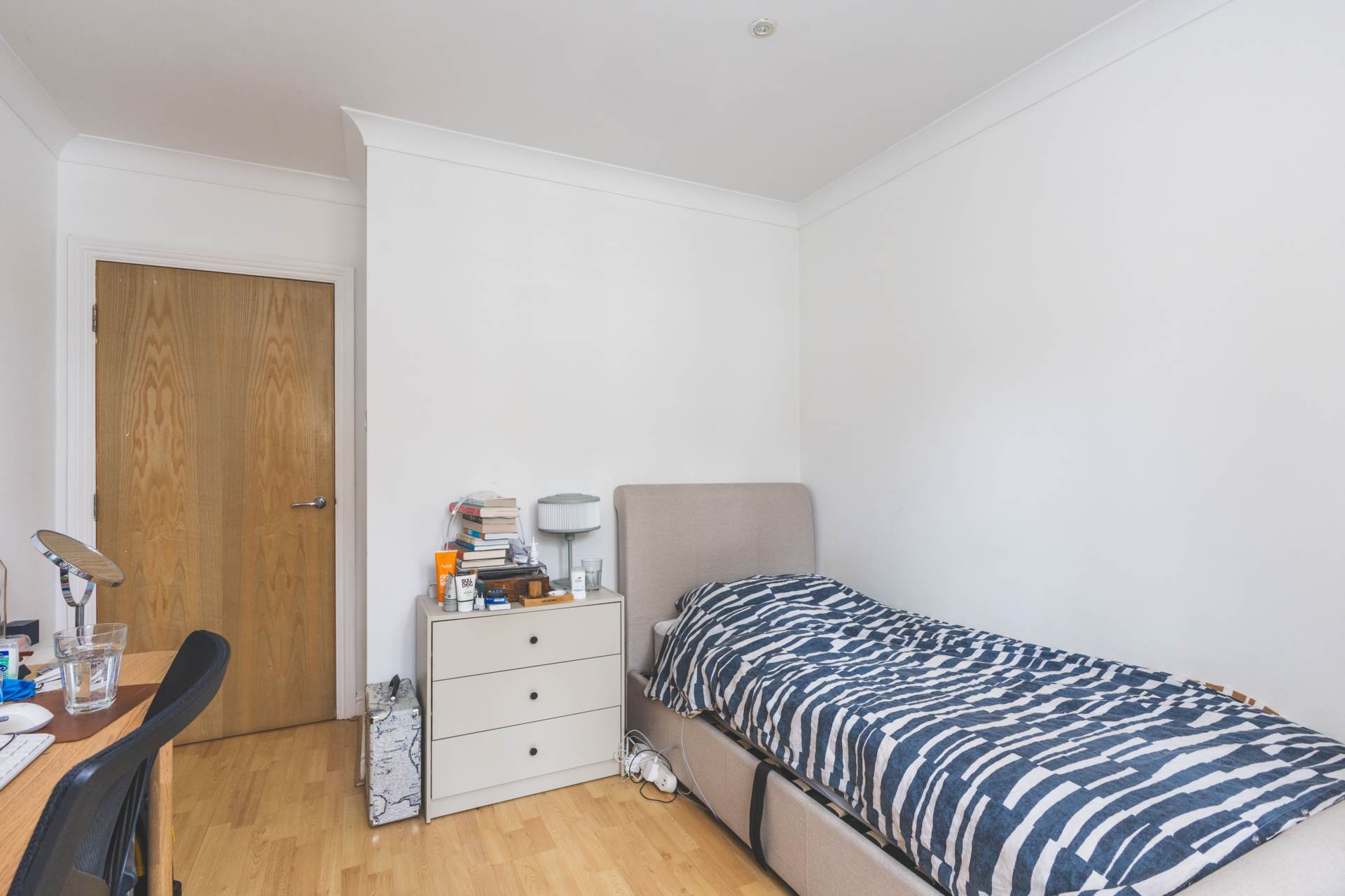 Langthorne Lodge, Charles Haller Street, London, Image 12