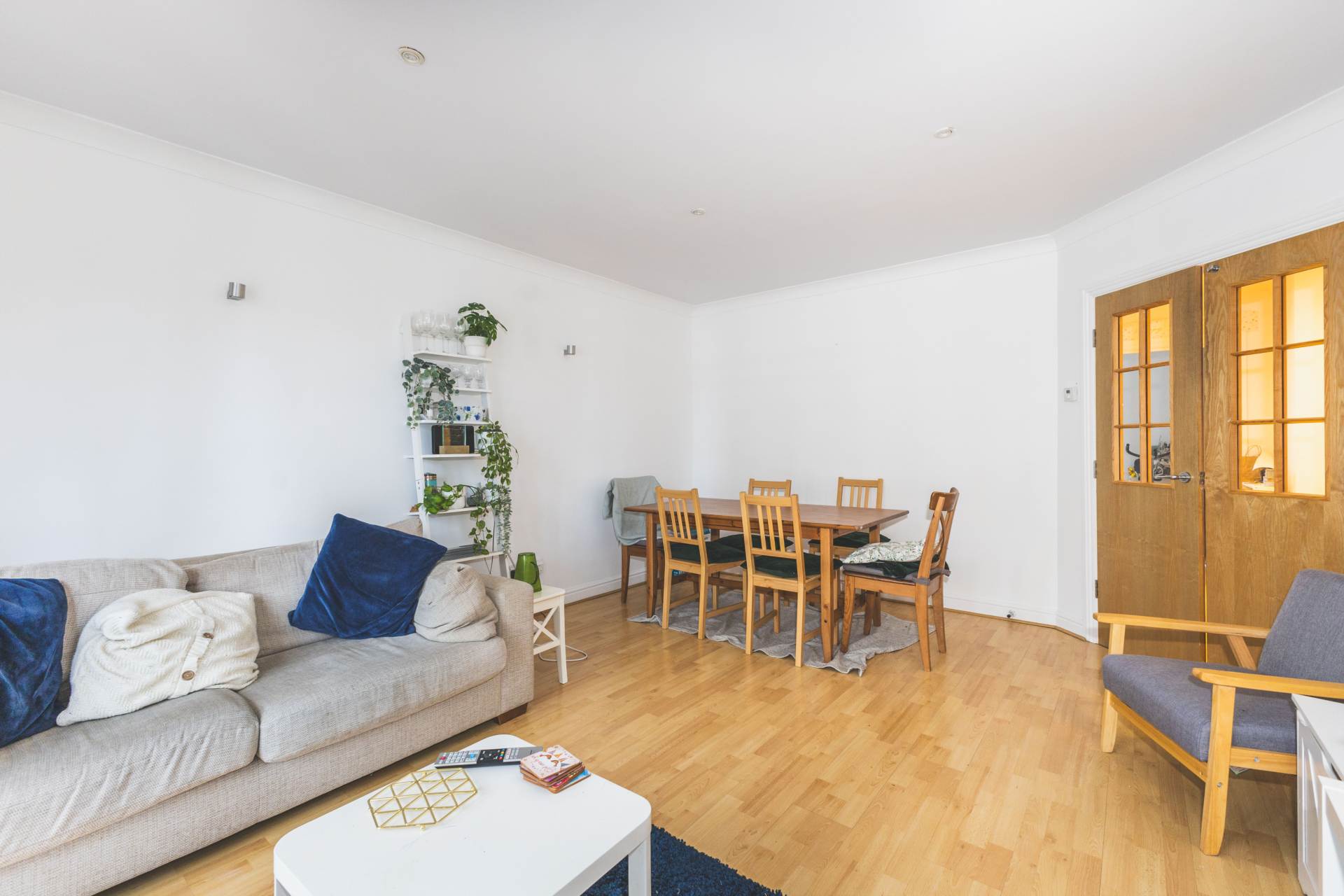 Langthorne Lodge, Charles Haller Street, London, Image 13