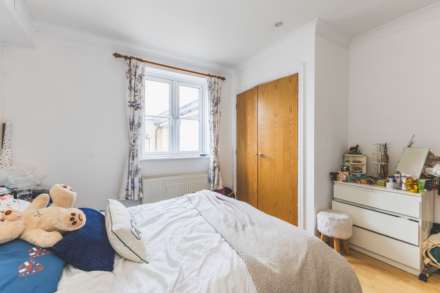 Langthorne Lodge, Charles Haller Street, London, Image 10