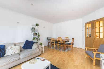 Langthorne Lodge, Charles Haller Street, London, Image 13