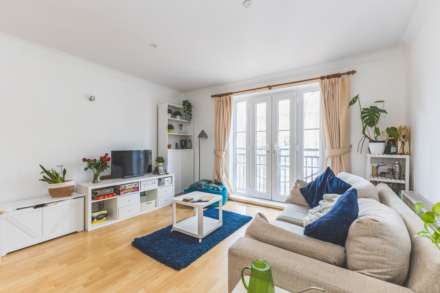 Langthorne Lodge, Charles Haller Street, London, Image 8