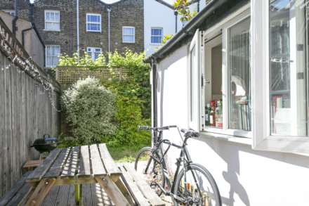 Wanless Road, London SE24, Image 5