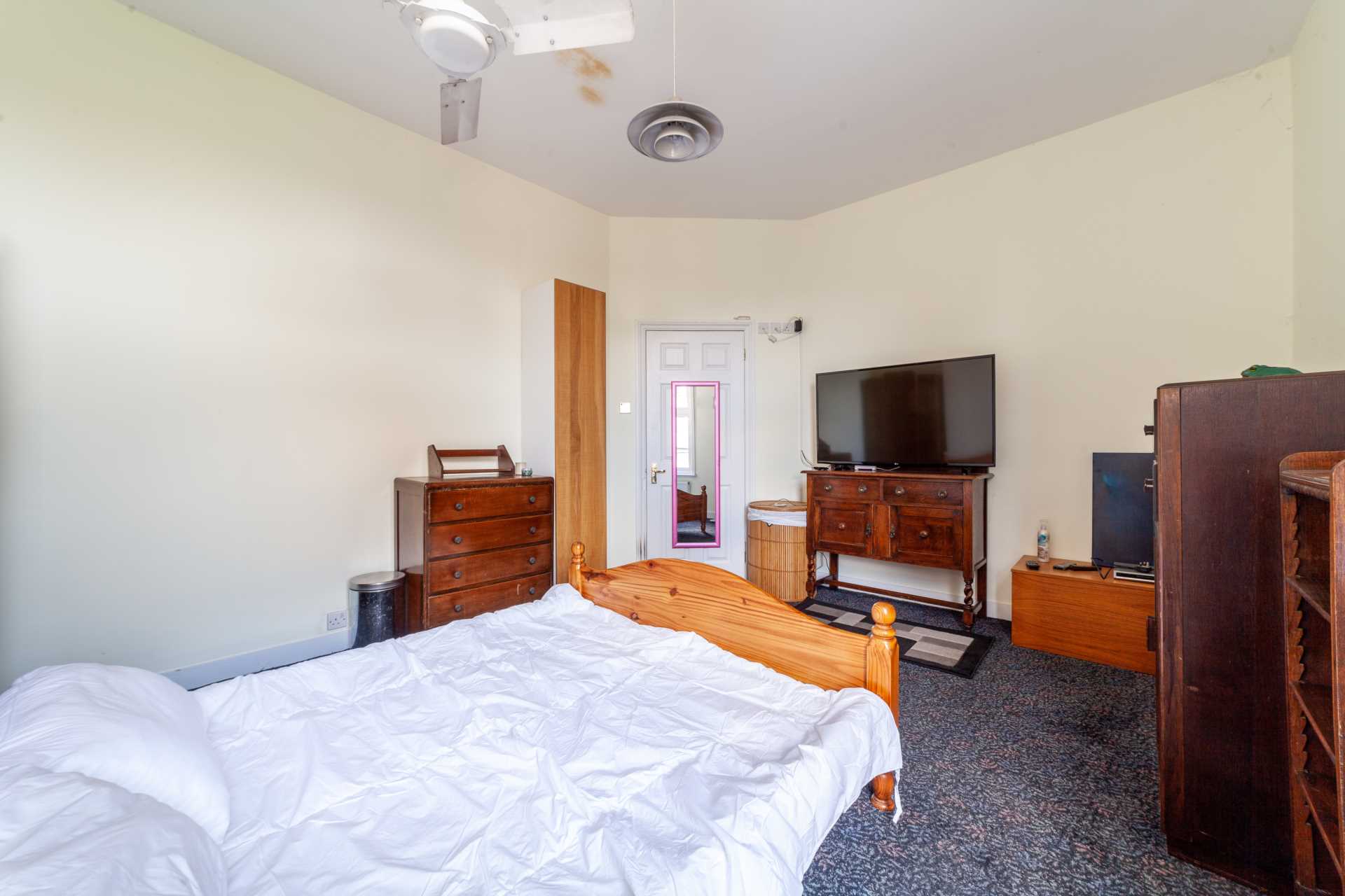 Herne Hill Road, London SE24, Image 7