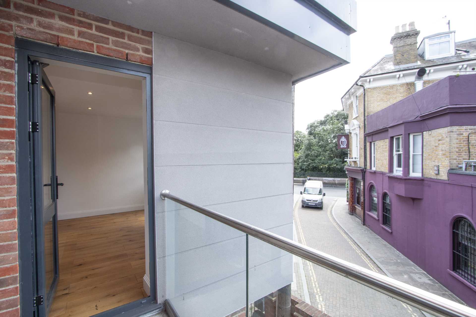 Brockwell Passage, Herne Hill, Image 9