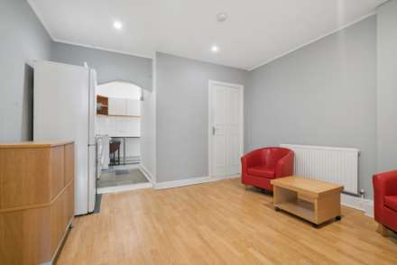 Brixton Road, Brixton High Street, Image 2