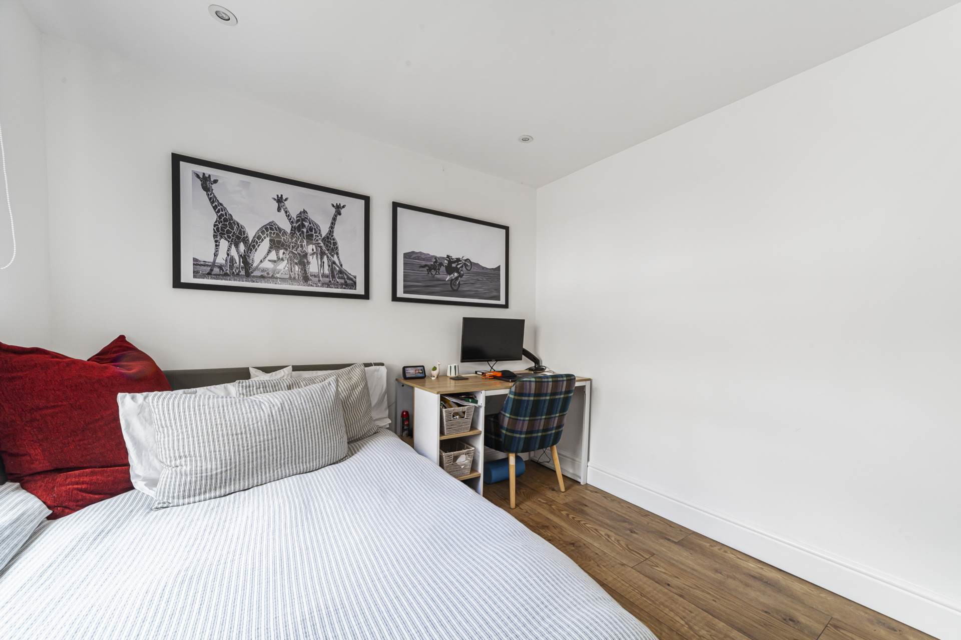 Queenstown Road, Battersea., Image 12