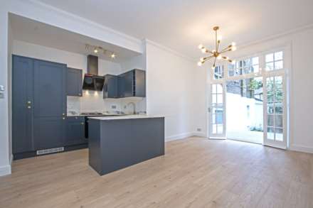 2 Bedroom Flat, Palace Road, Tulse Hill SW2