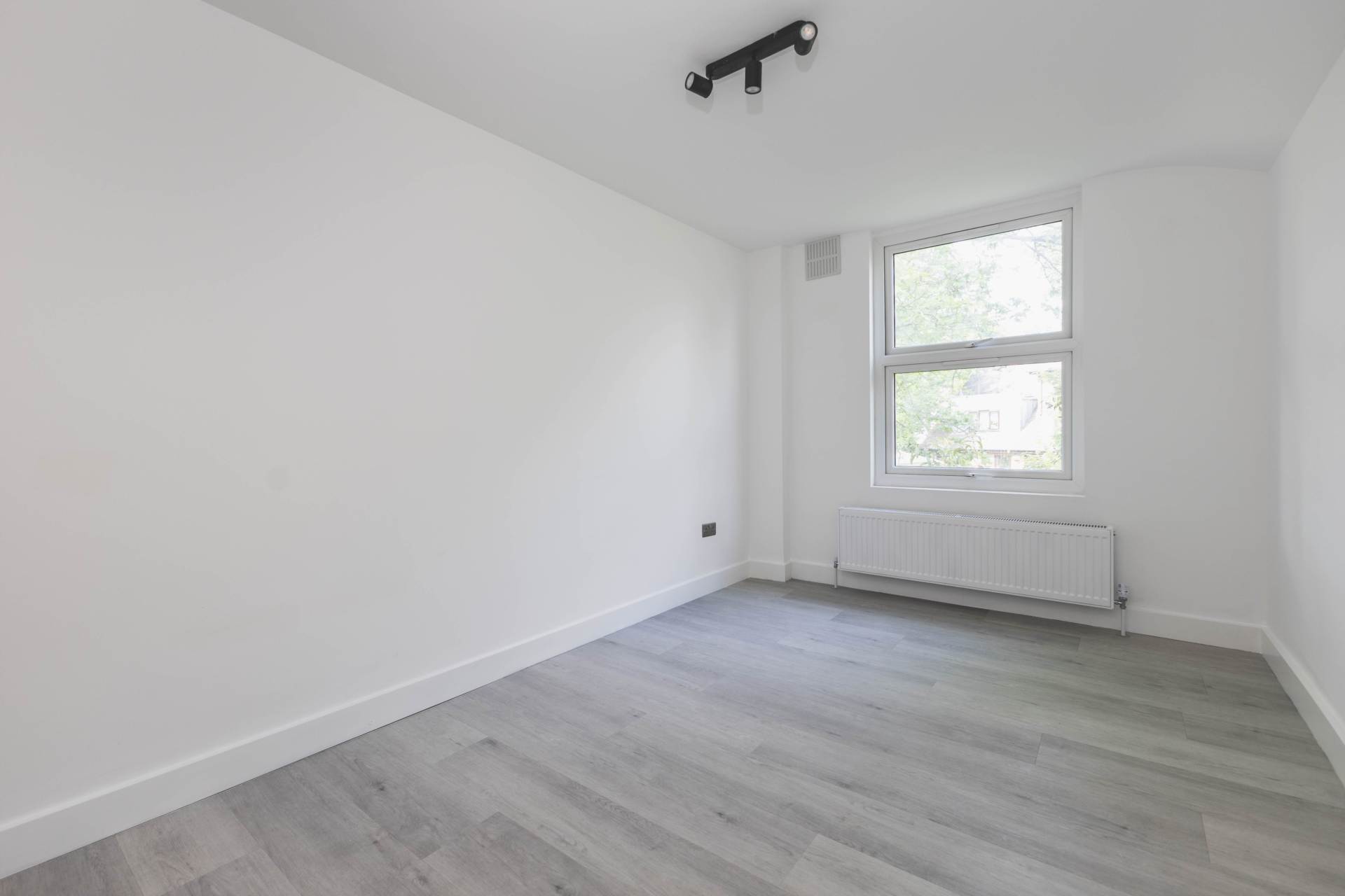 Barnwell Road, SW2 1PW, Image 11