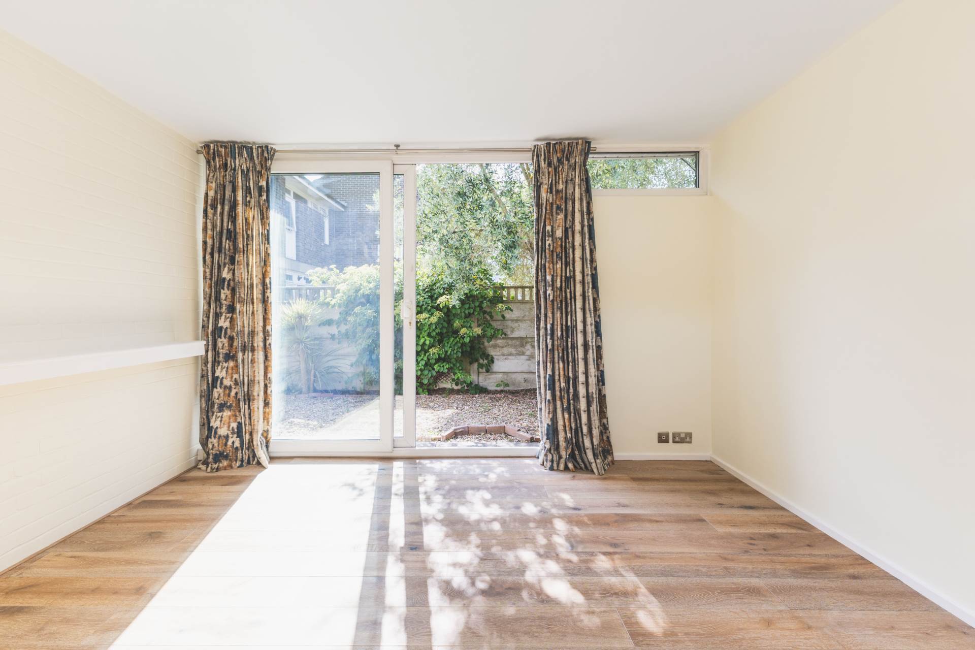 Delawyck Crescent, London, Image 12