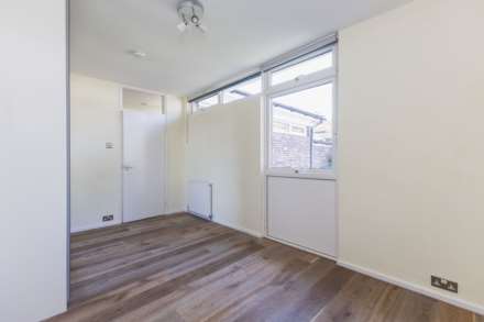 Delawyck Crescent, London, Image 15
