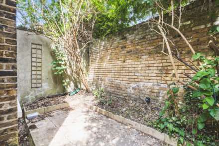 Milkwood Road, London, Image 4