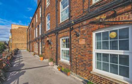Broadlands Mansions, Broadlands Avenue, SW16, Image 10