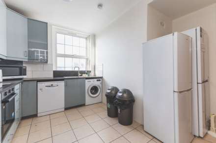 Broadlands Mansions, Broadlands Avenue, SW16, Image 12