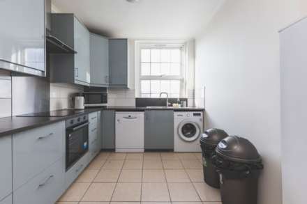 Broadlands Mansions, Broadlands Avenue, SW16, Image 20