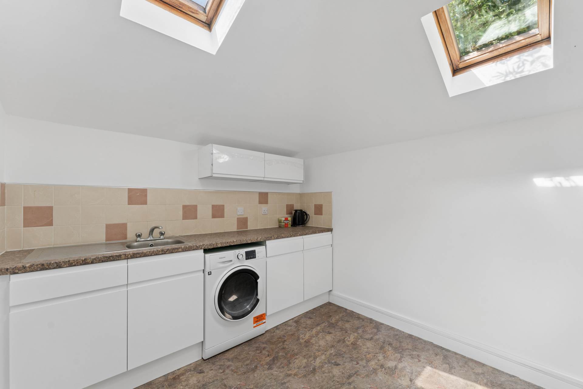 Tulse Hill, London, SW2, Image 6