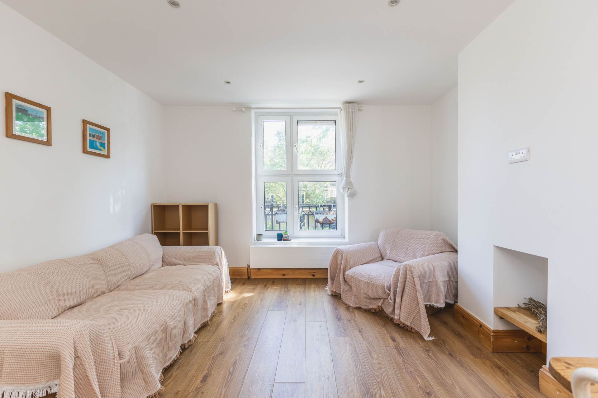 Union Grove, London, Image 15