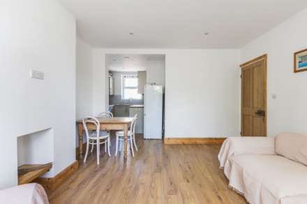 Union Grove, London, Image 13